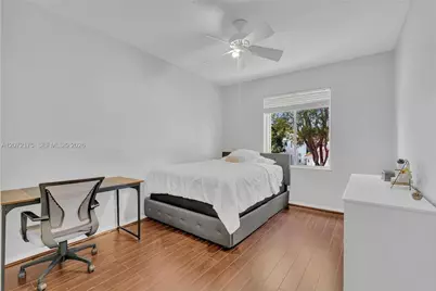 7654 NW 21st Dr, Pembroke Pines, FL 33024 - Photo 18