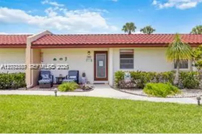 302 Lake Evelyn Dr #302, West Palm Beach, FL 33411 - Photo 2