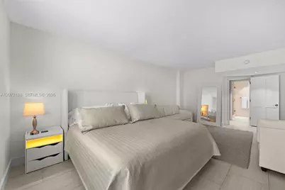 2301 Collins Ave #1007, Miami Beach, FL 33139 - Photo 16