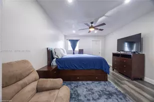 8002 Lagos De Campo Blvd, Tamarac, FL 33321 - Photo 14