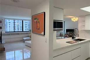 540 Brickell Key Dr, Miami, FL 33131 - Photo 6