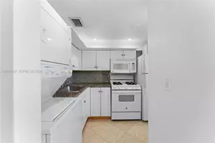 2539 S Bayshore Dr, Miami, FL 33133 - Photo 8