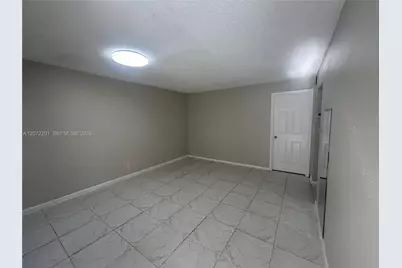 7280 NW 38th St #A2, Hollywood, FL 33024 - Photo 4
