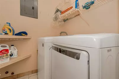334 E 11th St, Hialeah, FL 33010 - Photo 24