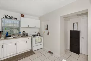 334 E 11th St, Hialeah, FL 33010 - Photo 30
