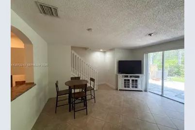 2245 NE 42nd Ave, Homestead, FL 33033 - Photo 2