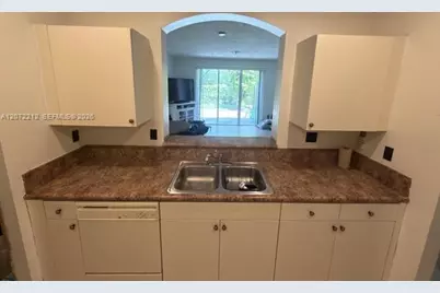 2245 NE 42nd Ave, Homestead, FL 33033 - Photo 8