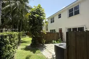 2245 NE 42nd Ave, Homestead, FL 33033 - Photo 18