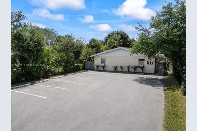 513 NW 22nd Ave, Fort Lauderdale, FL 33311 - Photo 1