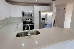 5173 NW 114th Pl, Doral, FL 33178 - Photo 14