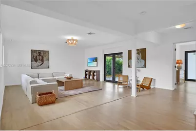 125 NE 150th St, Miami, FL 33161 - Photo 2