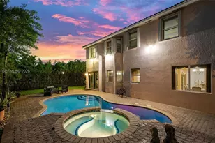 675 SW 159th Ln, Pembroke Pines, FL 33027 - Photo 10