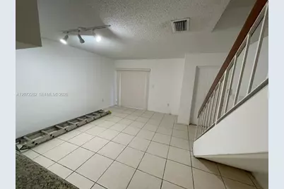 17515 NW 67th Ct #E-22, Hialeah, FL 33015 - Photo 10