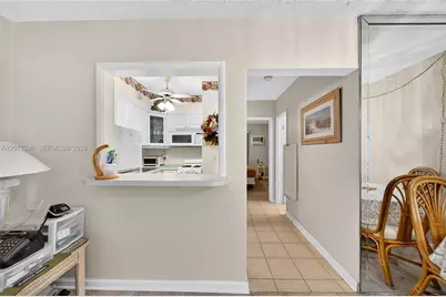 1001 Atlantic Shores Blvd #110, Hallandale Beach, FL 33009 - Photo 10