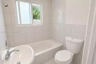 955 Buchanan St, Hollywood, FL 33019 - Photo 4