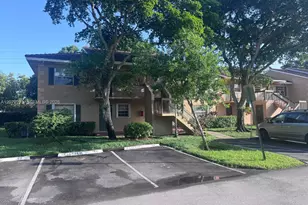 10381 NW 8th St, Pembroke Pines, FL 33026 - Photo 20