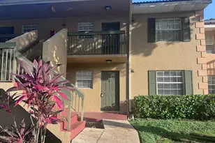 10381 NW 8th St, Pembroke Pines, FL 33026 - Photo 2