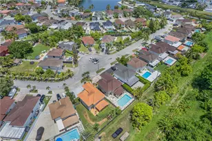 16711 SW 140th Ave, Miami, FL 33177 - Photo 56