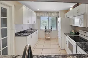 850 SW 138th Ave, Pembroke Pines, FL 33027 - Photo 6