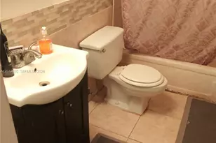 5570 NW 44th St, Lauderhill, FL 33319 - Photo 8