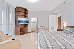 3737 Collins Ave, Miami Beach, FL 33140 - Photo 14