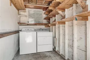 10240 SW 35th St, Miami, FL 33165 - Photo 18