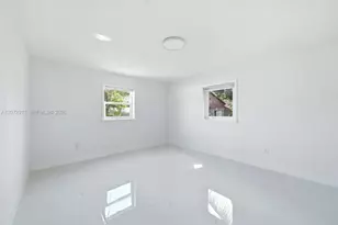399 NW 98th St, Miami, FL 33150 - Photo 14