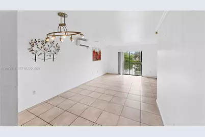7670 SW 152nd Ave #206, Miami, FL 33193 - Photo 4