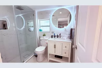 9601 SW 183rd St, Palmetto Bay, FL 33157 - Photo 20