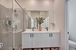 8166 NW 42nd St, Doral, FL 33166 - Photo 28