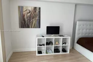 1750 N Bayshore Dr, Miami, FL 33132 - Photo 30