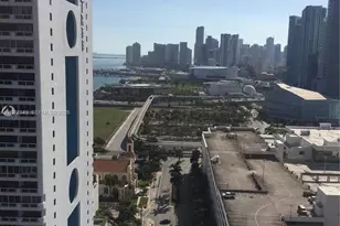 1750 N Bayshore Dr, Miami, FL 33132 - Photo 10