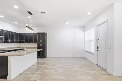 12441 NW 18th Ct, Pembroke Pines, FL 33028 - Photo 8