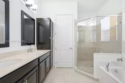 12441 NW 18th Ct, Pembroke Pines, FL 33028 - Photo 20