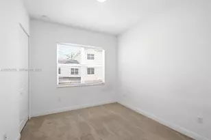12441 NW 18th Ct, Pembroke Pines, FL 33028 - Photo 26
