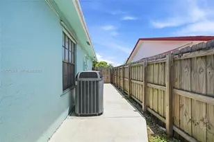 16604 SW 104th Ct, Miami, FL 33157 - Photo 26