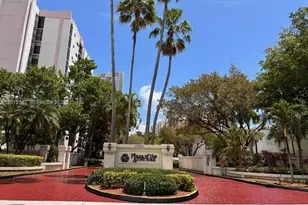 17011 N Bay Rd, Sunny Isles Beach, FL 33160 - Photo 2