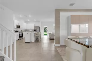 2832 SE 23rd Ave, Homestead, FL 33035 - Photo 8