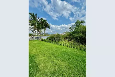 14974 SW 18th Ter, Miami, FL 33185 - Photo 4
