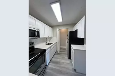 18725 NW 62nd Ave #111, Hialeah, FL 33015 - Photo 16