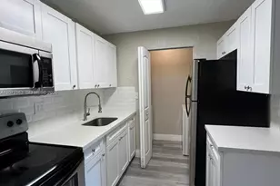 18725 NW 62nd Ave, Hialeah, FL 33015 - Photo 16