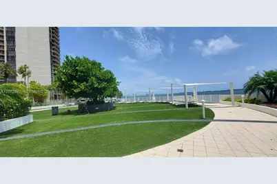 200 SE 15th Rd #16H, Miami, FL 33129 - Photo 2