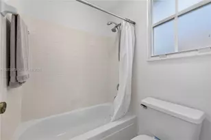 6733 Bayfront Dr, Margate, FL 33063 - Photo 36