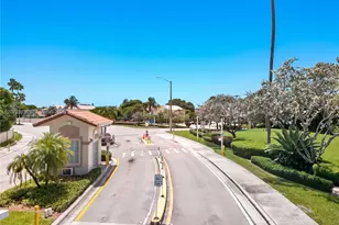 6733 Bayfront Dr, Margate, FL 33063 - Photo 10
