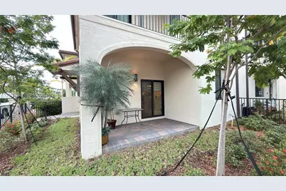8388 NW 49th St, Doral, FL 33166 - Photo 8