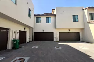 8388 NW 49th St, Doral, FL 33166 - Photo 28