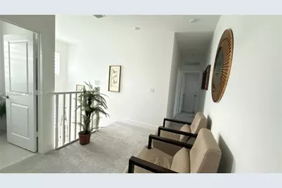 8388 NW 49th St, Doral, FL 33166 - Photo 12