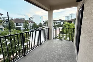 8388 NW 49th St, Doral, FL 33166 - Photo 20
