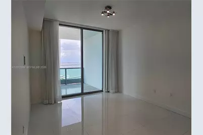 900 Biscayne Blvd #4210, Miami, FL 33132 - Photo 12