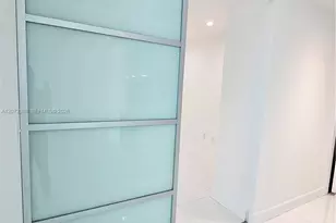 900 Biscayne Blvd, Miami, FL 33132 - Photo 8